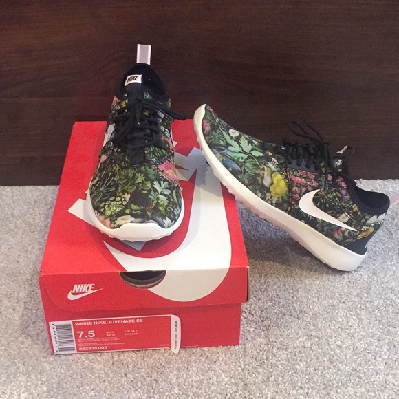 nike juvenate floral